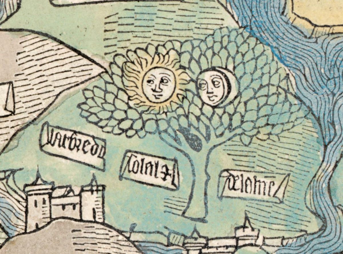 In de Aziatische helft van de cirkel een boom met de gezichten van de zon en de maan in de kruin; de drie banderollen erbij zeggen in het Frans “de boom van de zon en van de maan”.